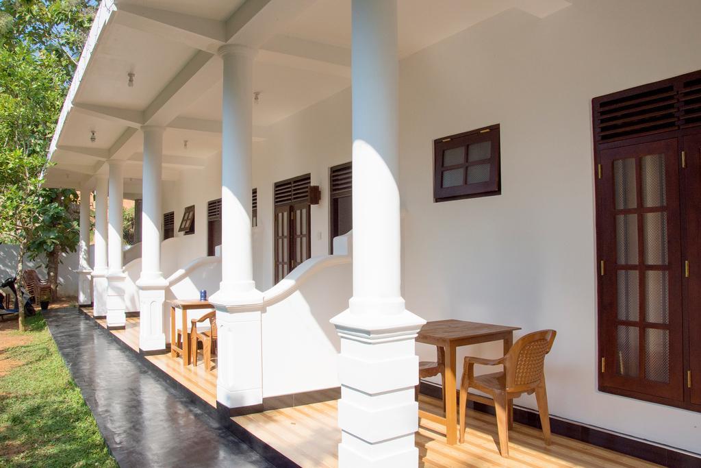 Garden Inn Mirissa Ngoại thất bức ảnh